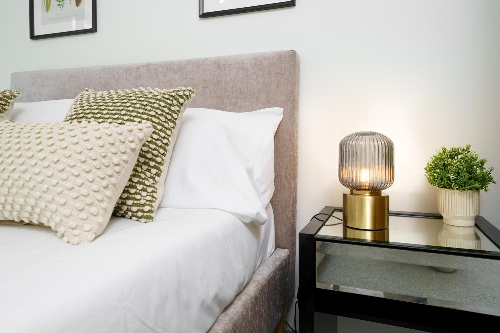 Modern 3 Bed 2 Bath Apartment Hyde Park London Exterior photo