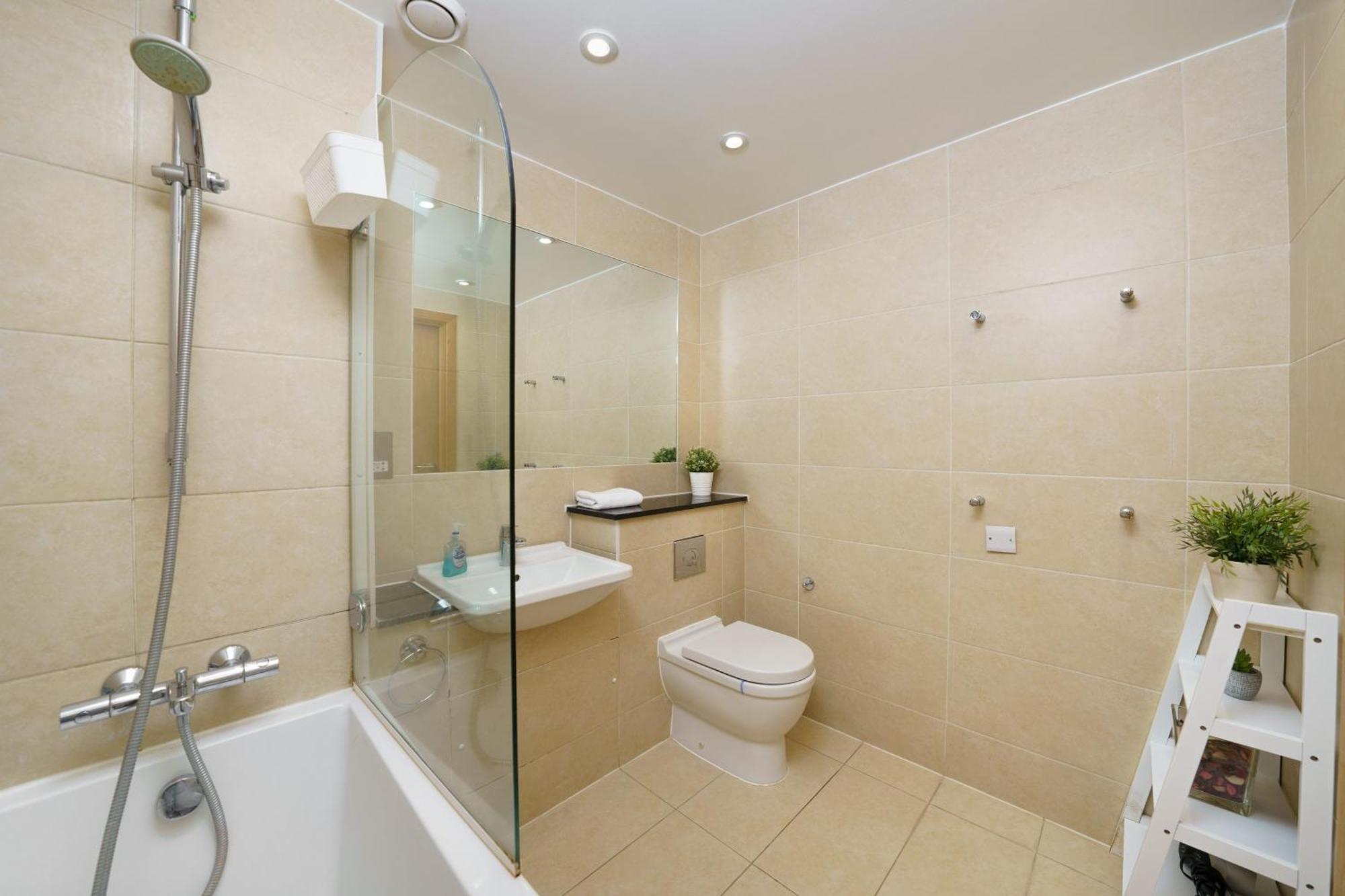 Modern 3 Bed 2 Bath Apartment Hyde Park London Exterior photo